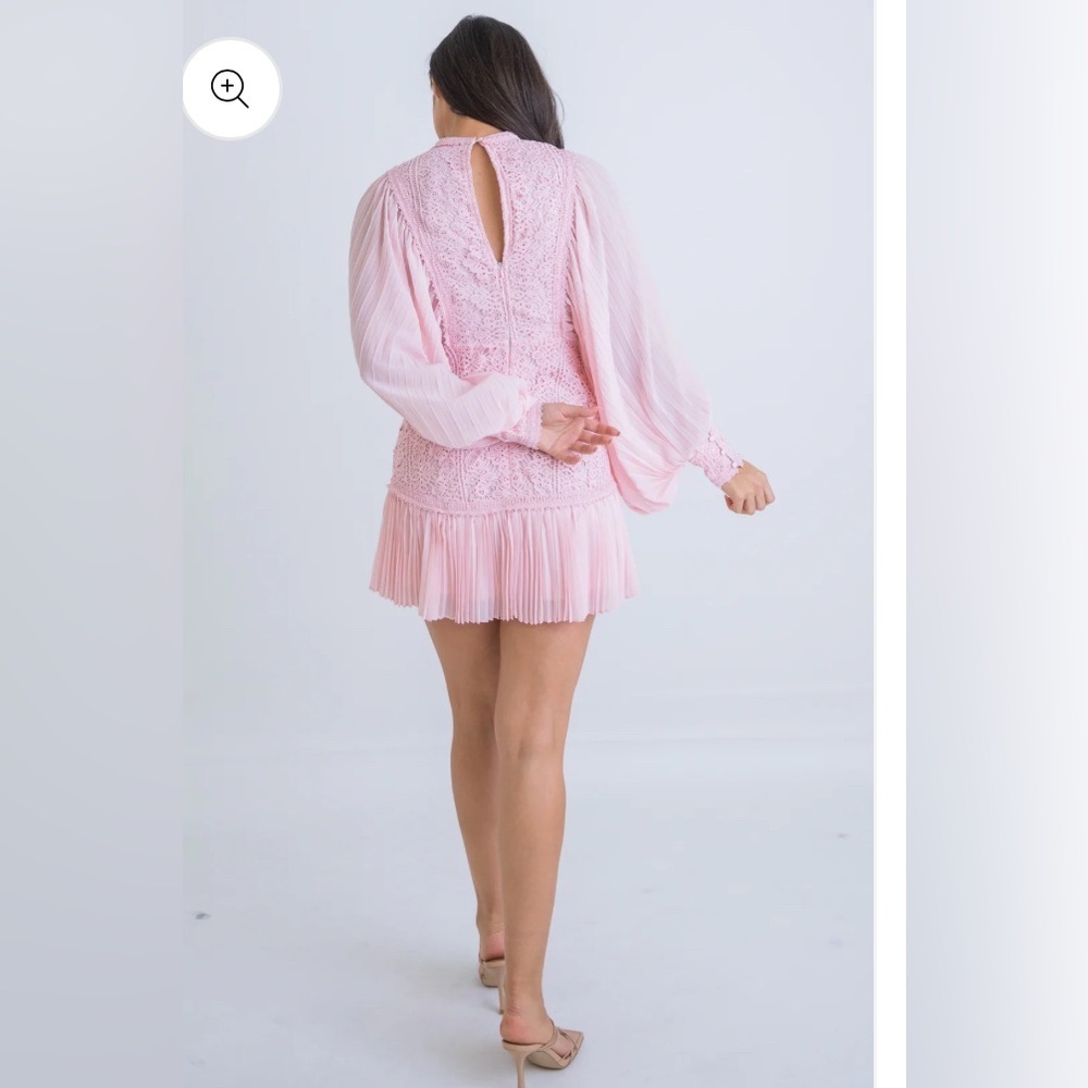 Karlie Blush Pink Lace Mini Dress NWT - Picture 2 of 9